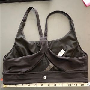 Lululemon sports bra size 8